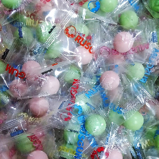 Жевательная резинка 20 мм во флоу-паке "Микс" без накрутки