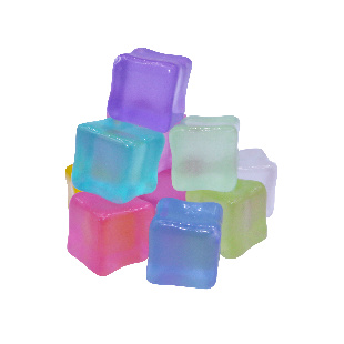 Игрушка "Кубик, светящийся в темноте", пластик