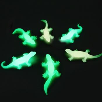 Игрушка силиконовая "Ящерица светящаяся"